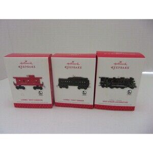 Hallmark Lionel 2037 Steam Locomotive, 1130T Tender, 6017 Caboose #18  2013